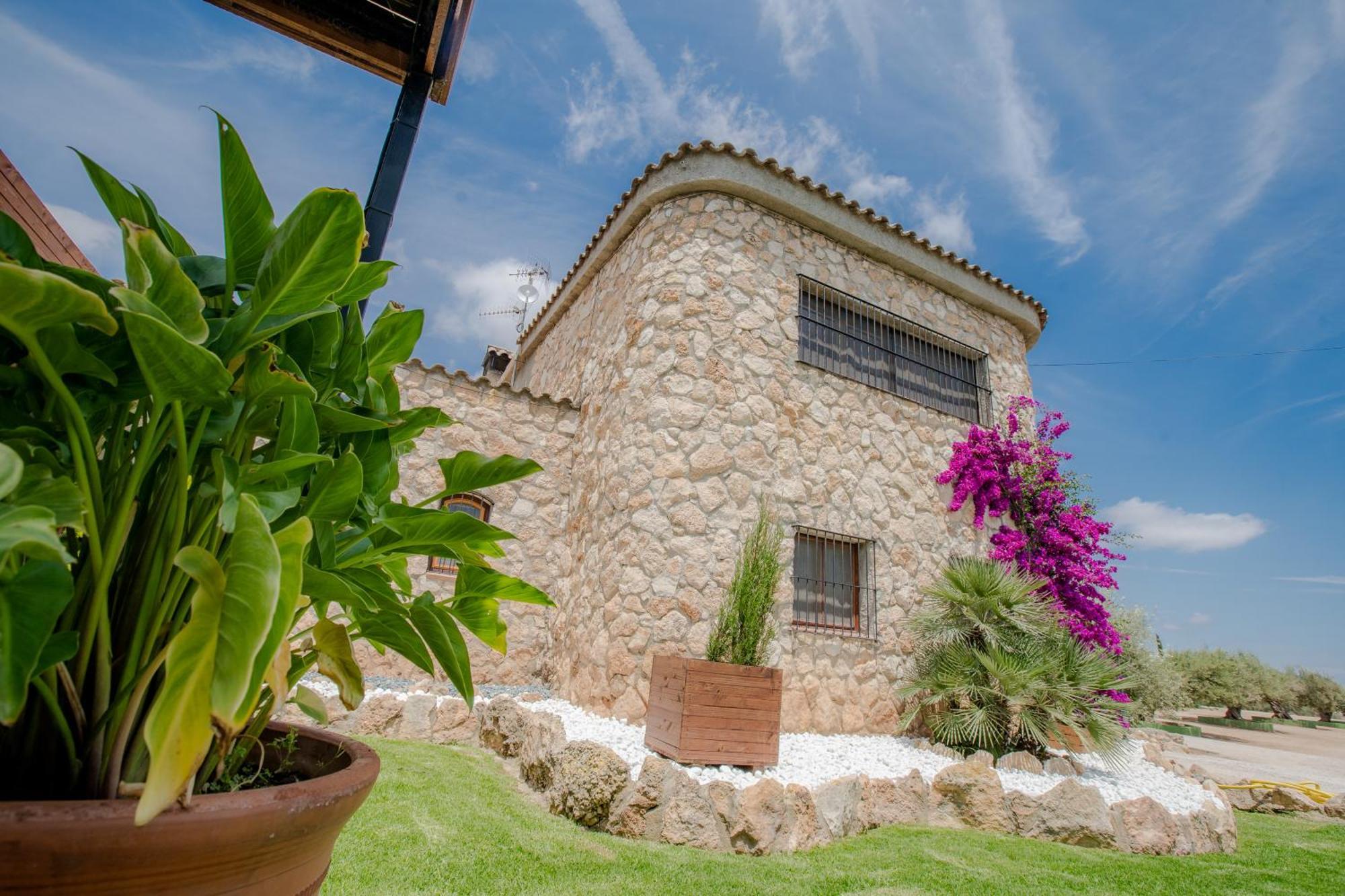 Rural Avril Villa Camarles