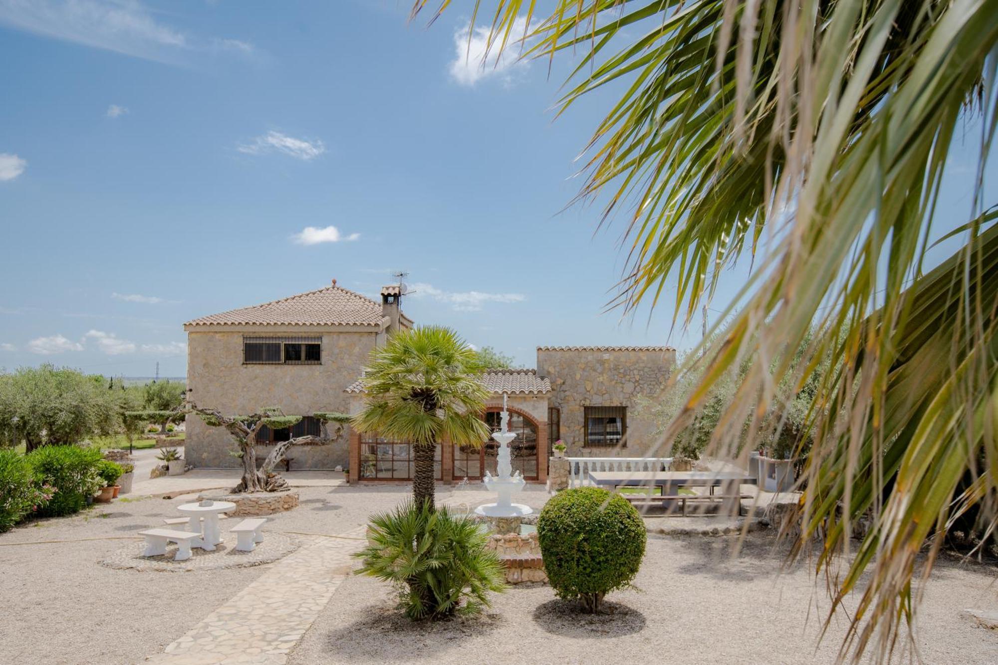 Rural Avril Villa Camarles